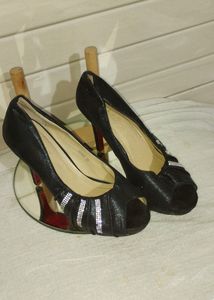 Pencil Black Heels👠❤