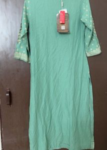pista green kurti