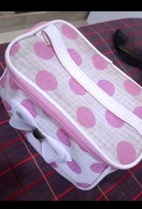 Makeup pouch or kit