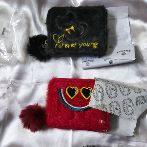 complimentary gift on an order of 999rs