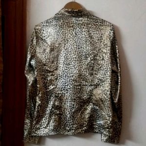 Chic Leopard Print Silk Shirt