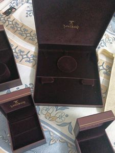 Tanishq Jewellery Boxes &amp; Pouch