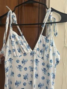 Blue Floral Spaghetti Strap Midi Dress