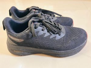 Stylish Black Sports Shoes