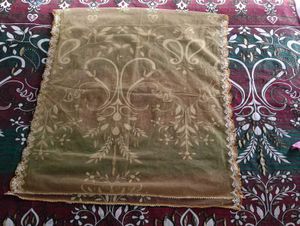 Elegant Dupatta with Intricate Design