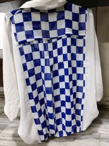 Chic Blue &amp; White Checkered Blouse