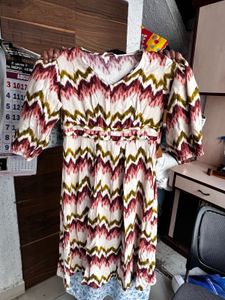 Chic V-Neck Zigzag Print Mini Dress