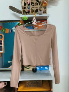 Cute Beige Long Sleeve Cropped Top