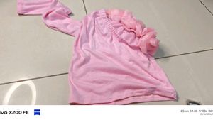 Chic Pink Ruffle One-Shoulder Top