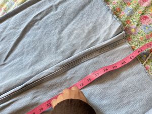 Article-1 Zara Light Wash Denim Jeans.