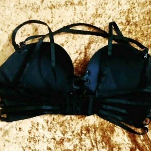 designer padded black brassiere