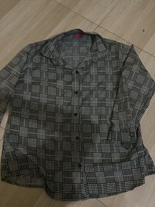 Chic Plaid Button-Up Shirt