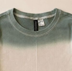 Ribbed Ombre T-Shirt