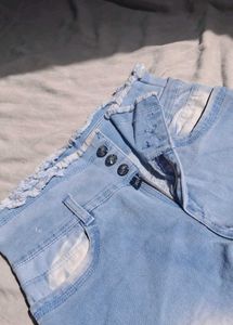 Blue Distressed Denim Jeans combo