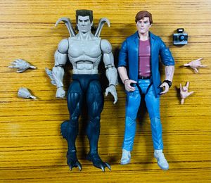 Hasbro Marvel Legends Series Smythe &amp; Peter Parker