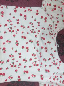 floral print top