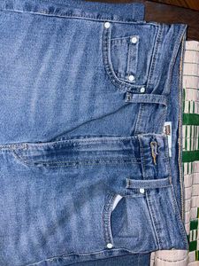 LEVIS Stylish Women's Flared distressed Jeans