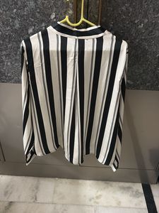 Chic Striped V-Neck Blouse