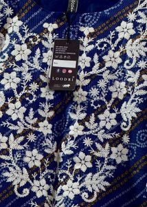 Elegant Blue Kurta with Intricate Embroidery
