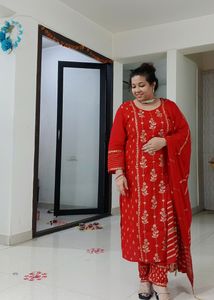 Price drop ♥️Kurti Pant With Dupatta Set