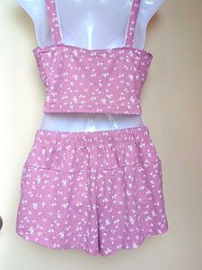 forever21 Cute Floral Print nightsuits Set
