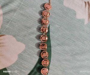 Vintage-Style Stone Choker