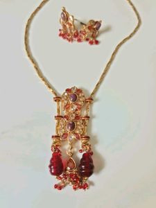 Gold-tone Necklace and Earring Set