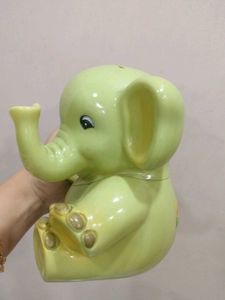 COLLECTIBLE Cute Green Elephant Showpiece