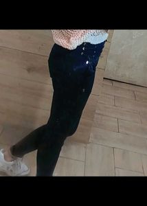 Black straight leg jeans 👖