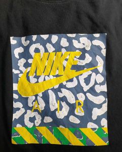 Nike Graphic T-Shirt