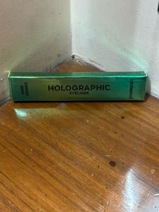 Holographic Eyeliner - ColorEssence