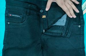🚨Black Men 30 Size Jeans🚨