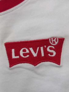 Levi's White T-Shirt New one top condition