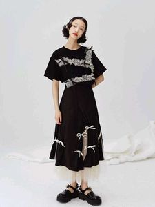 Lace Designer - Short Sleeve T-shirt