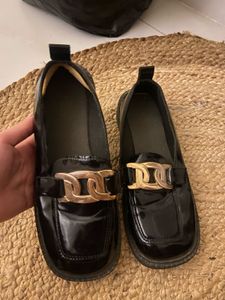 Chic Black Patent Loafers
