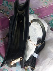 Lavie Black Hand Bag