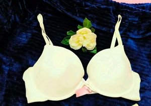 White humkemoller lingerie set