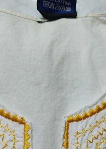 Cibuka Unisex White Kurti Tunic Gold Embroidery