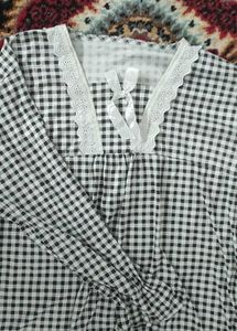 gingham ribbon lace top🥨