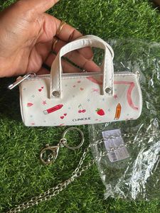 Clinique Mini Duffle Bag Pouch With Chain