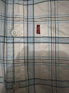 Levi’s shirt