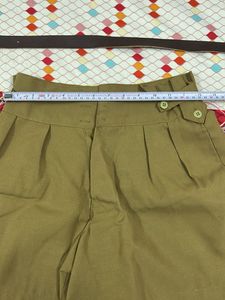 Stylish Khaki Shorts with Belt