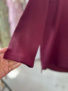 Chic Maroon 3/4 Sleeve Top