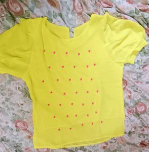 Yellow Top 😍