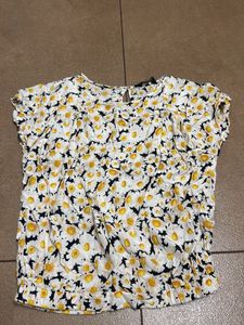 Cute Daisy Print Top
