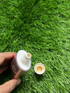 Swiss Beauty Pearl Illuminator Makeup Base