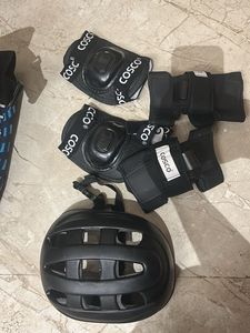 Yonker Roller Skates with cosco gear n bag
