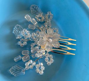 Elegant Crystal Flower Hair Comb