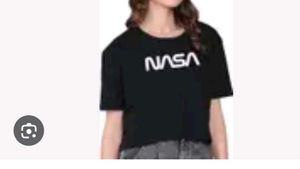 Very Cute And Beautiful H&M Crop Top