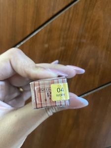 Half N’ half HD pro concealer